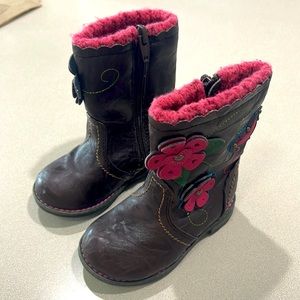 Lille girls fashion boots size 6